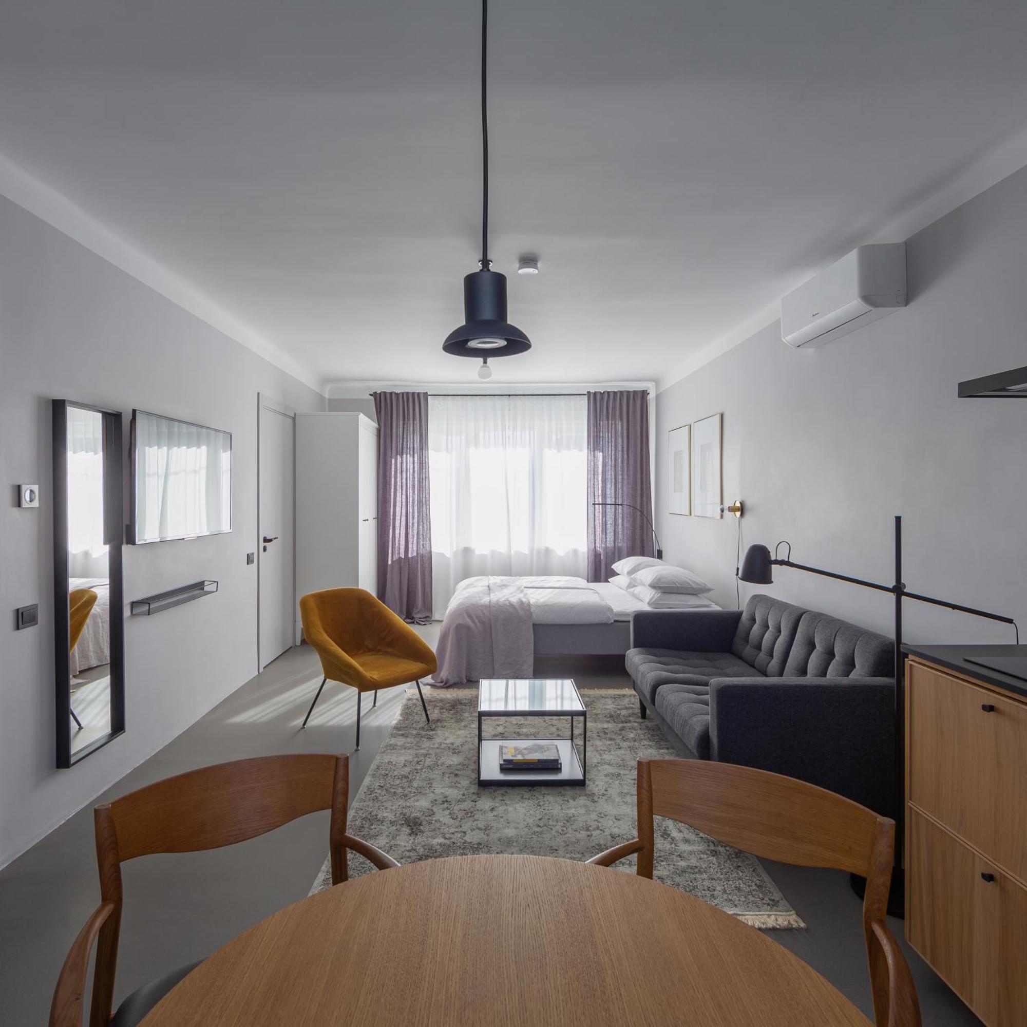 Minimalist. Apartment & Studio Siauliai  Exterior photo